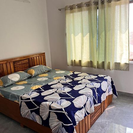 Aashirwad Residency Hotel Алибаг Екстериор снимка